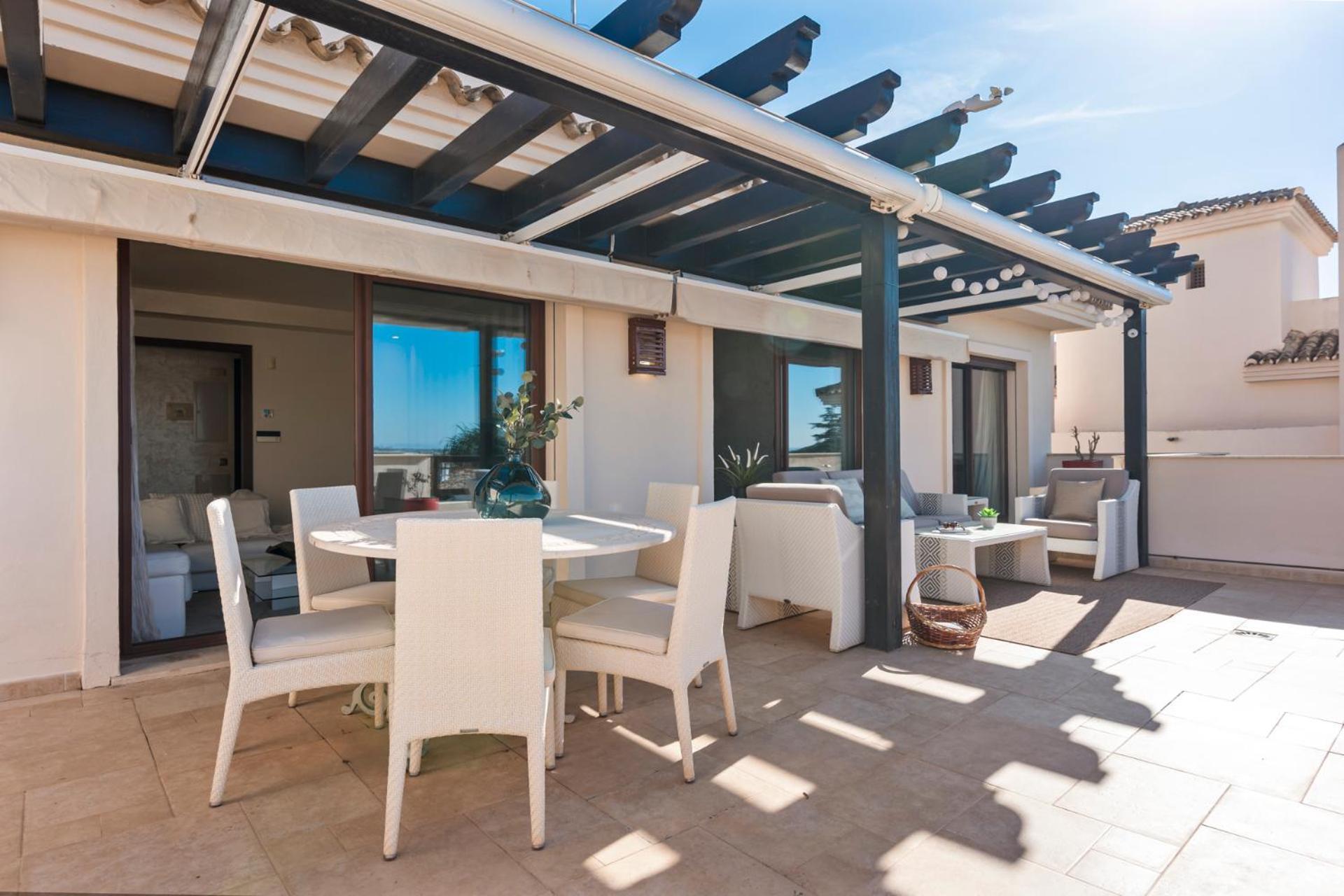 Apartment Stylish With Pool In By Costarentals - Ref M51 *